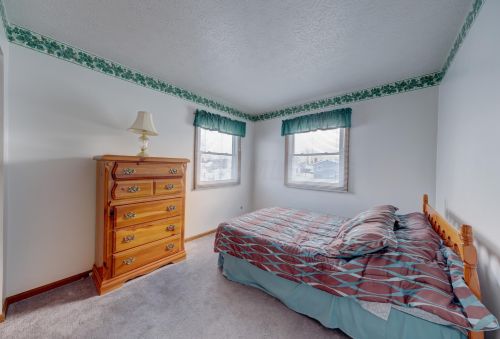 1035 Amboise Dr, Marion OH 43302-6614 exterior