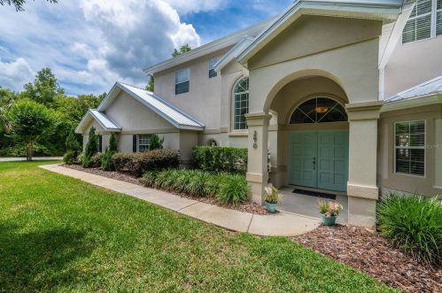 290 Parrulli Dr, Ormond Beach, FL 32174-4285