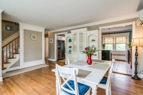 419 4 St, Elwood NY  11731-2932 exterior