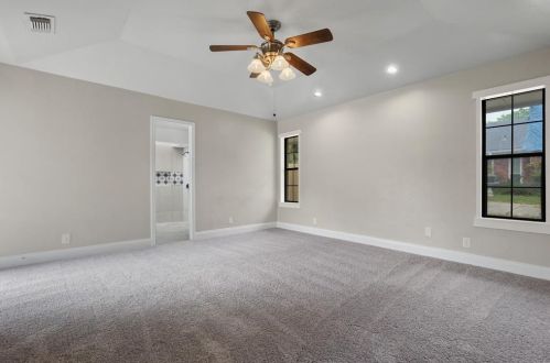 2132 Pembrooke Pl, Denton TX  76205-8208 exterior