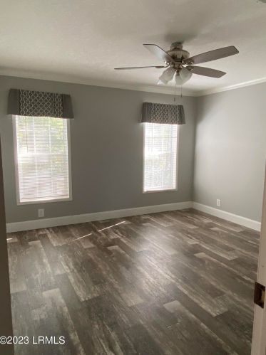 2 Marshall Ln, Beaufort SC  29907-2296 exterior