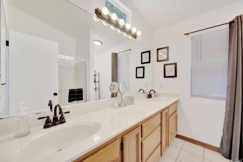 625 Evans Rd, Liberty Farms CA  95620-4272 exterior