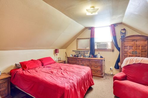 4868 40, Milwaukee WI 53209-5204 exterior