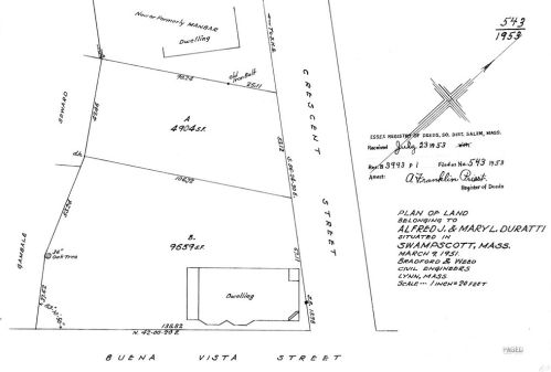 75 Crescent St, Swampscott MA 01907-1010 exterior