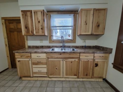 1814 62nd St, Kenosha, WI 53143-4464
