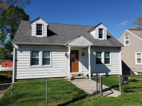 63 Radcliffe Ave, Waterbury, CT 06705-1521