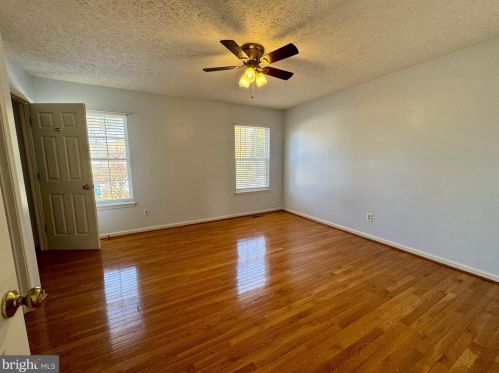 861 Northfield Ct, Harrisonburg VA  22802-4828 exterior