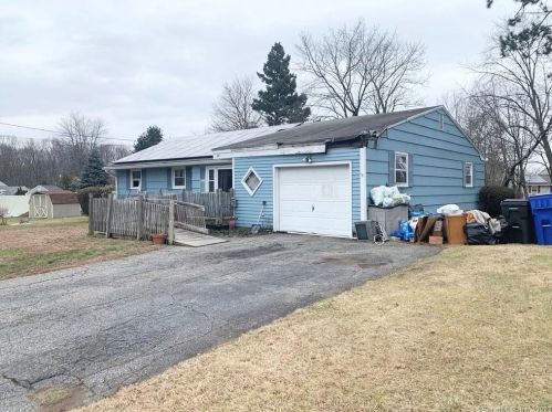 20 Pam Ln, Wapping, CT 06074-2327