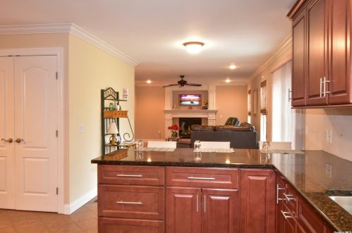 45 Crystal Brook Hollow Rd, Mount Sinai NY  11766-1606 exterior