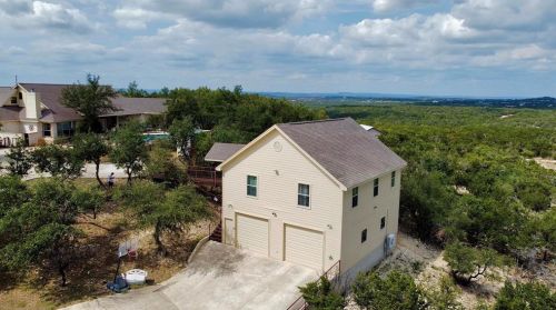 698 Plant Lady Ln, Mount Sharp TX  78620-4531 exterior