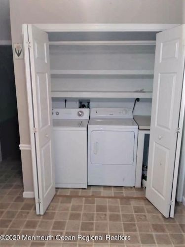 624 Mistletoe Ave, Point Pleasant Beach NJ  08742-2706 exterior