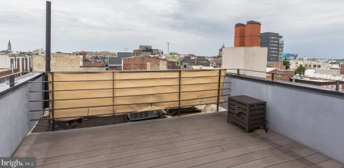 310 Fairmount Ave, Philadelphia PA  19123-2931 exterior