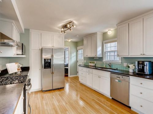 4012 Ewing Ave, Minneapolis MN 55410-1020 exterior