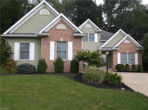 2870 Vicksburg Ave, Canton, OH 44708-6408
