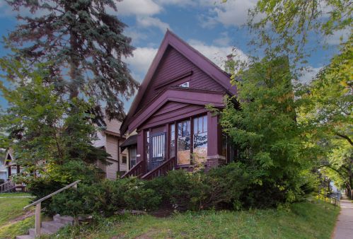 2533 Auer Ave, Milwaukee, WI 53206-1223