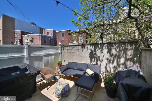 341 Gerritt St, Philadelphia PA  19147-5905 exterior