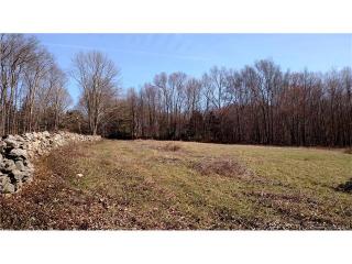 76 Butlertown Rd, Waterford, CT 06385-4051