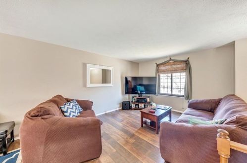 132 Walnut Strand, Imperial, PA 15126-9646