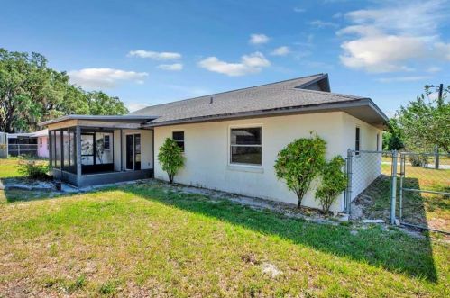 2861 Bowden Rd, Avon Park Lakes FL  33825-8701 exterior