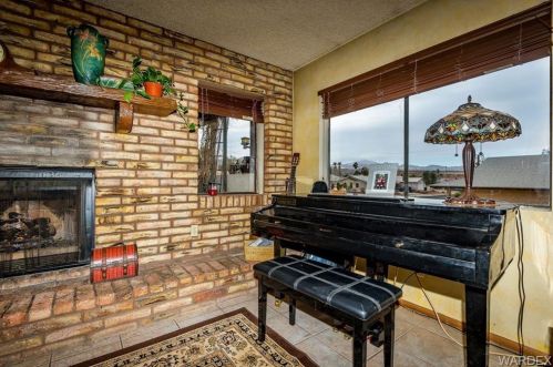 1386 Trane Rd, Bullhead City AZ  86442-7102 exterior