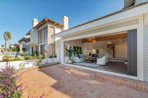 18 Buccaneer Way, San Diego, CA 92118-3257