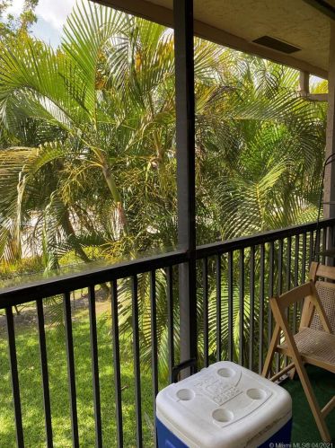 10612 10th St, Hollywood FL  33026-5908 exterior