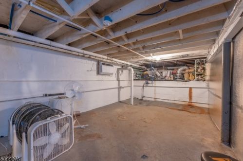 398 Drake Ave, Roselle NJ  07203-1414 exterior