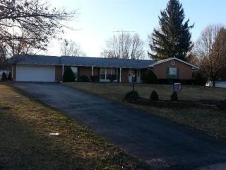 907 Oak Dale Dr, Xenia, OH 45385-1425