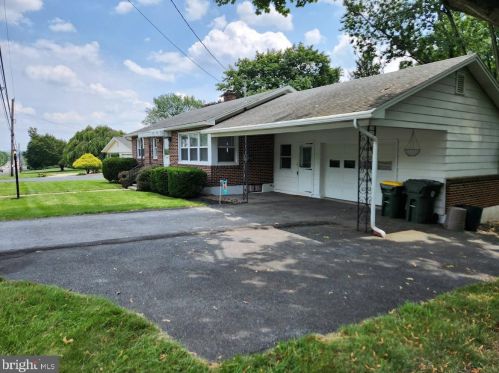 9644 Hamilton Blvd, Breinigsville PA  18031-1722 exterior