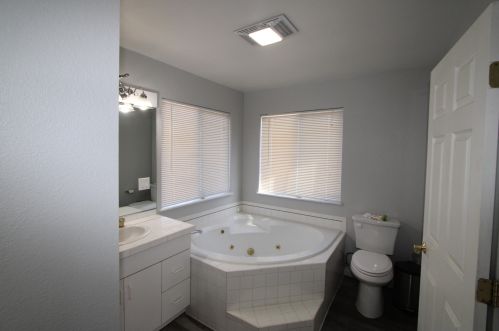 114 Meadow Ln, Big Bear City CA  92314-9410 exterior