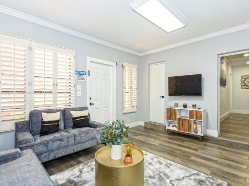 3540 34th Ave, Hollywood FL  33021-2509 exterior