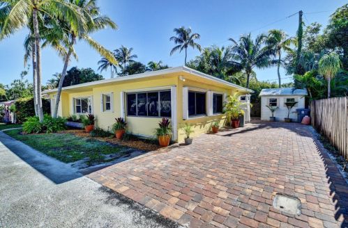 4 Bel Air Dr, Boynton Beach, FL 33435-7301