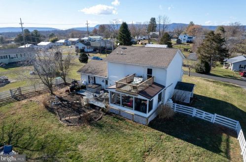 509 6th St, Richmond National Battlefiel VA  22835-1449 exterior