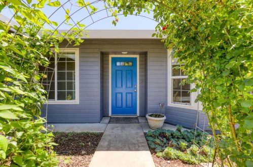 1320 I St, Rio Linda CA  95673-4403 exterior