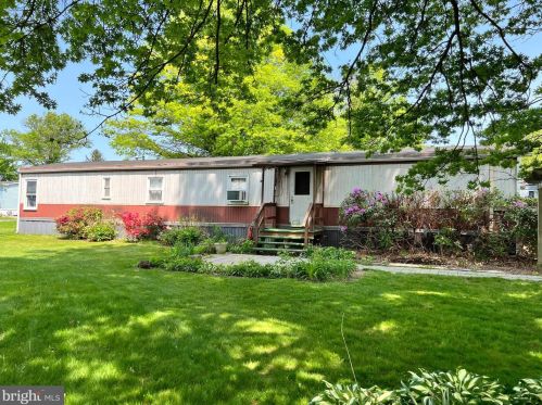 319 Grubb Dr, Marsh, PA 19520-9040