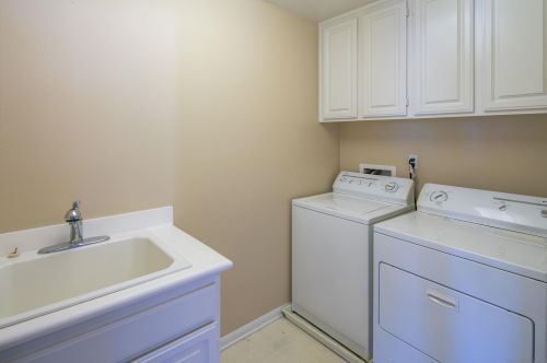 7608 Seattle Dr, La Mesa CA  91941-7892 exterior