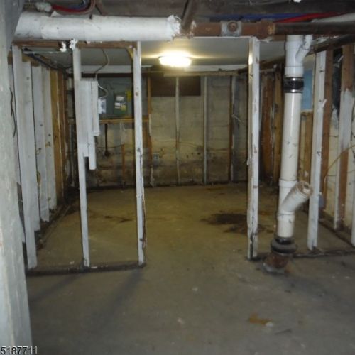 708 Chestnut St, Roselle NJ  07203-1948 exterior