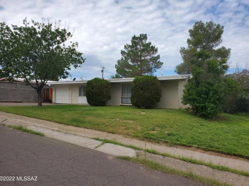1004 2nd Ave, San Manuel, AZ 85631-1205