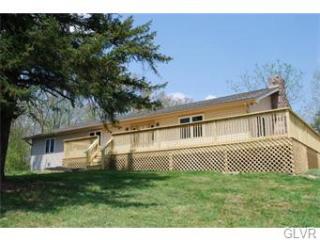 629 Burger Hollow Rd, Kunkletown, PA 18058-8264