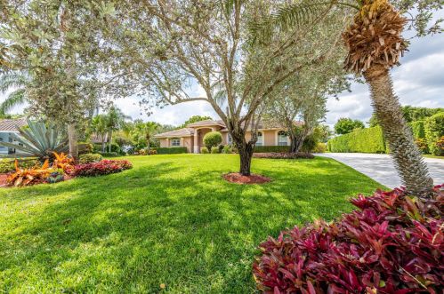 15915 Edgefield Rd, West Palm Beach, FL 33414-9037