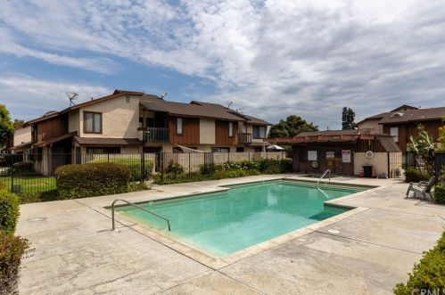 8025 70th St, Paramount CA 90723-5401 exterior