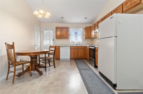 136 Prospect Ave, Bellefontaine OH  43311-1518 exterior