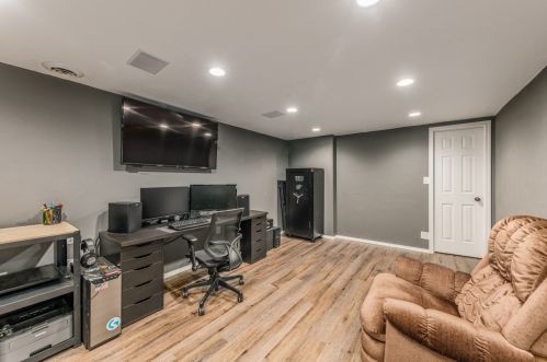 7750 Martha Cir, Waterford WI  53185-2039 exterior