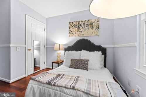 16869 Miranda Ln, Woodbridge VA  22191-5142 exterior