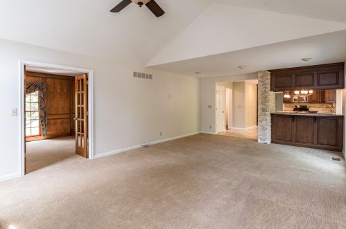 8235 Woodcreek Dr, Florence KY  41042-9119 exterior