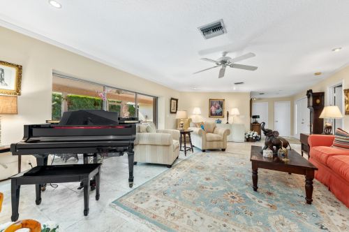 440 Apollo Dr, West Palm Beach FL  33408-2004 exterior