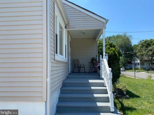 19 Keswick Ave, Trenton, NJ 08638-2833