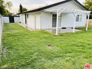 814 Lightcap St, Lancaster CA 93535-2720 exterior