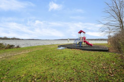 1849 Sunset Dr, Twin Lakes WI  53181-9249 exterior