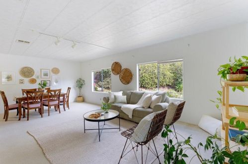 462 Seely Ave, Aromas, CA 95004-9506